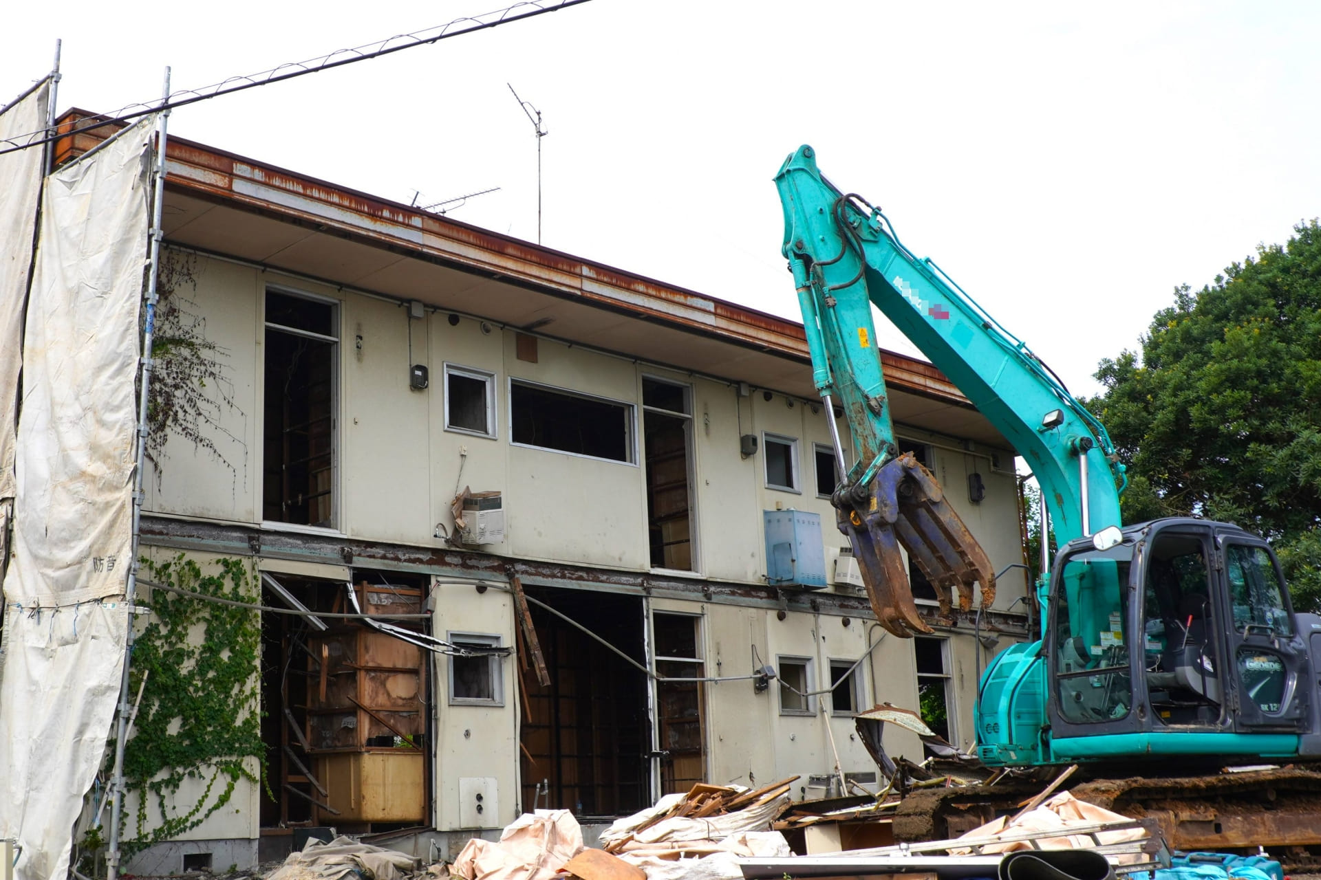 相続土地国庫帰属制度の解体費用は？条件や注意点を解説